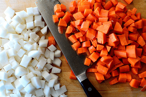 Củ cải, cà rốt giúp cải thiện chức năng gan rất tốt