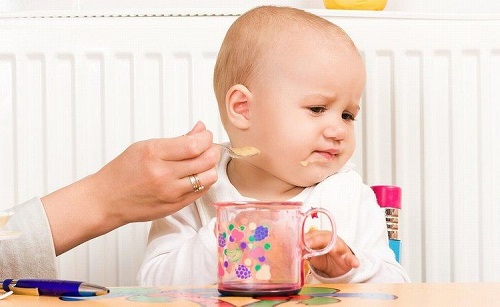 Biếng ăn chậm lớn là biểu hiện thiếu kẽm ở trẻ