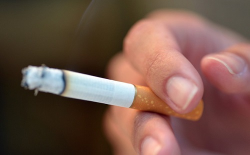 Hút thuốc lá quá nhiều tằm tăng nguy cơ mắc hen suyễn