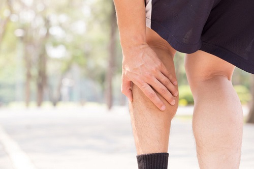 Hiện tượng căng cơ chân xảy ra khi vận động quá sức