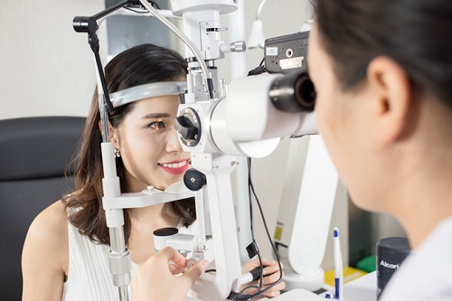 Loạn thị cần có thể điều trị bằng phẫu thuật khúc xạ