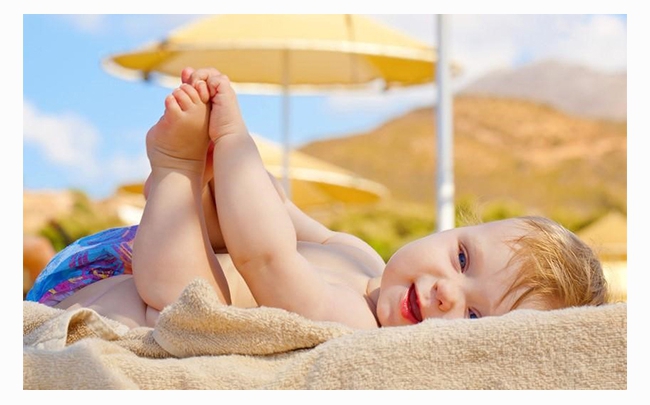Mẹ cần biết: Cách phơi nắng cho trẻ sơ sinh