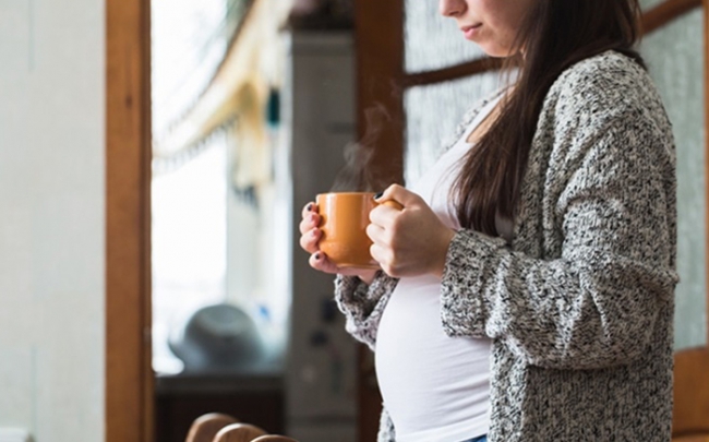 Phụ nữ mang thai không nên tiêu thụ caffein: Đây là nguyên nhân
