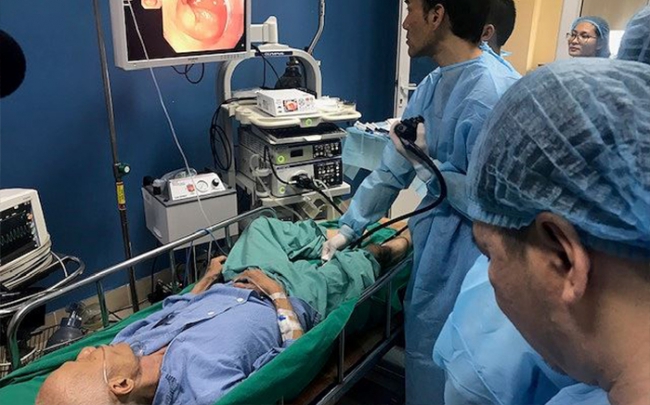 Việt Nam triển khai phương pháp mới 'cứu' người bị ung thư đại tràng